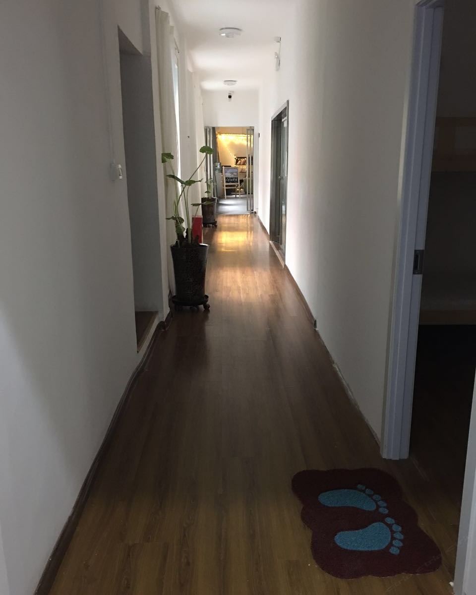 西安钟楼物航客栈