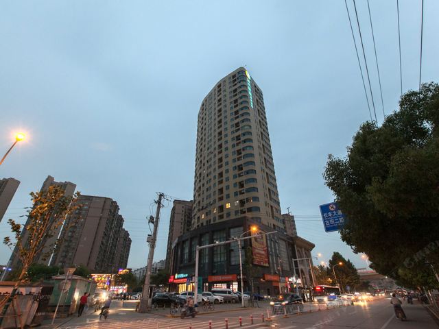 城市便捷酒店(武汉长丰大道园博园店）