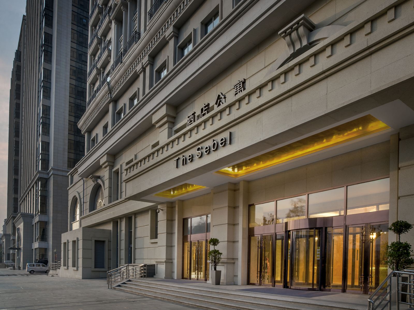 西宁新华联诗铂高级服务公寓
