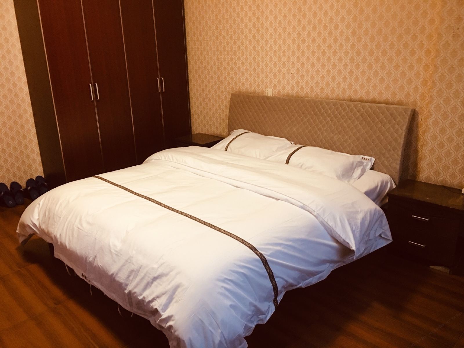 邛崃麒园商务酒店
