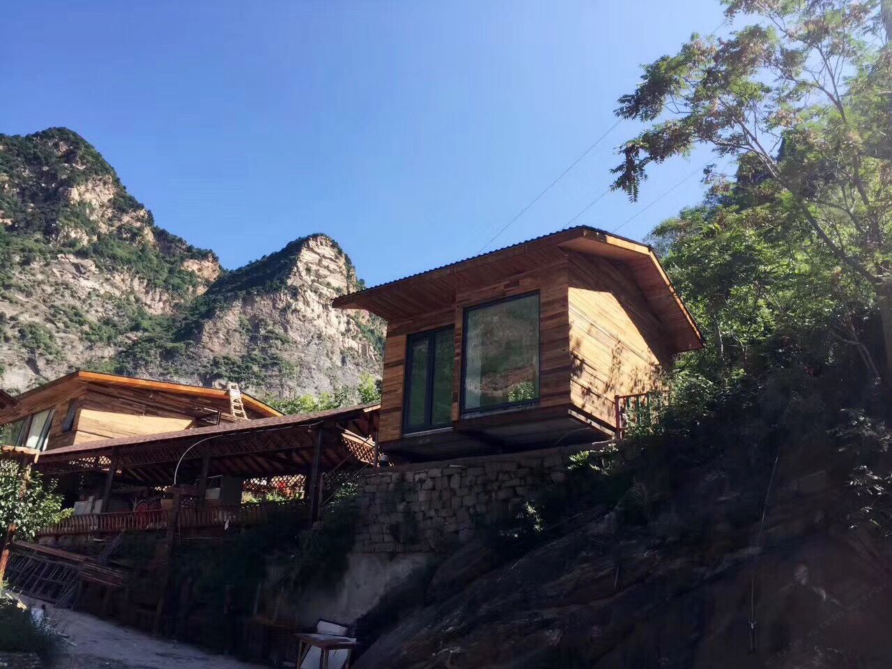 漫山庭民宿(黑龙潭店)
