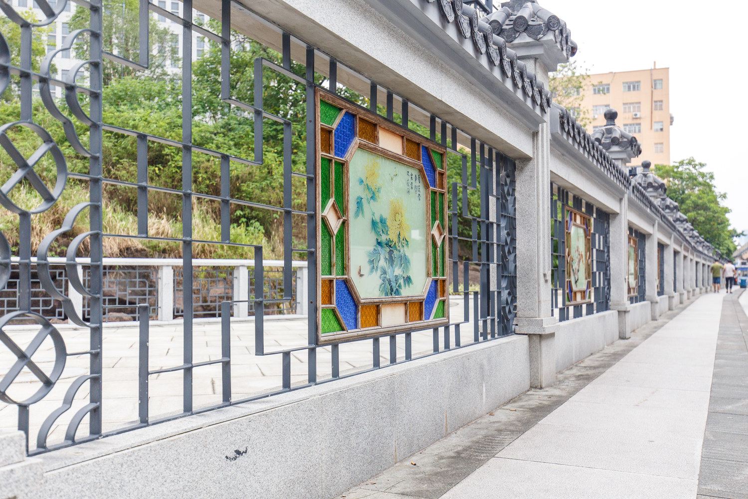 广州江南西附近独栋3层复式小公寓(S303(华南快速干线)分店)