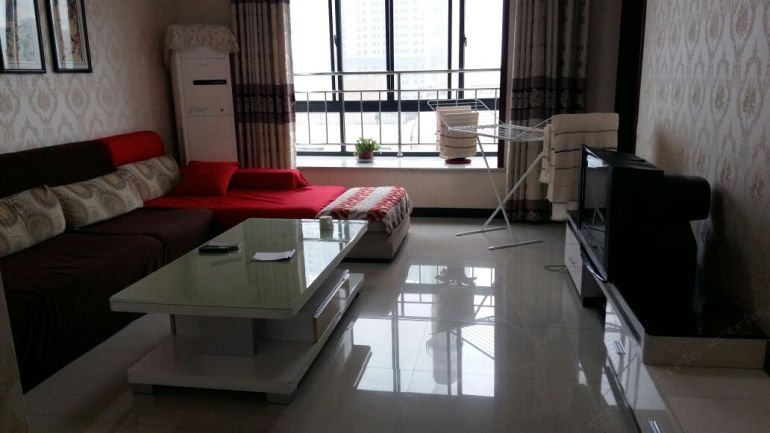 依家家庭公寓(西安师大万科店)
