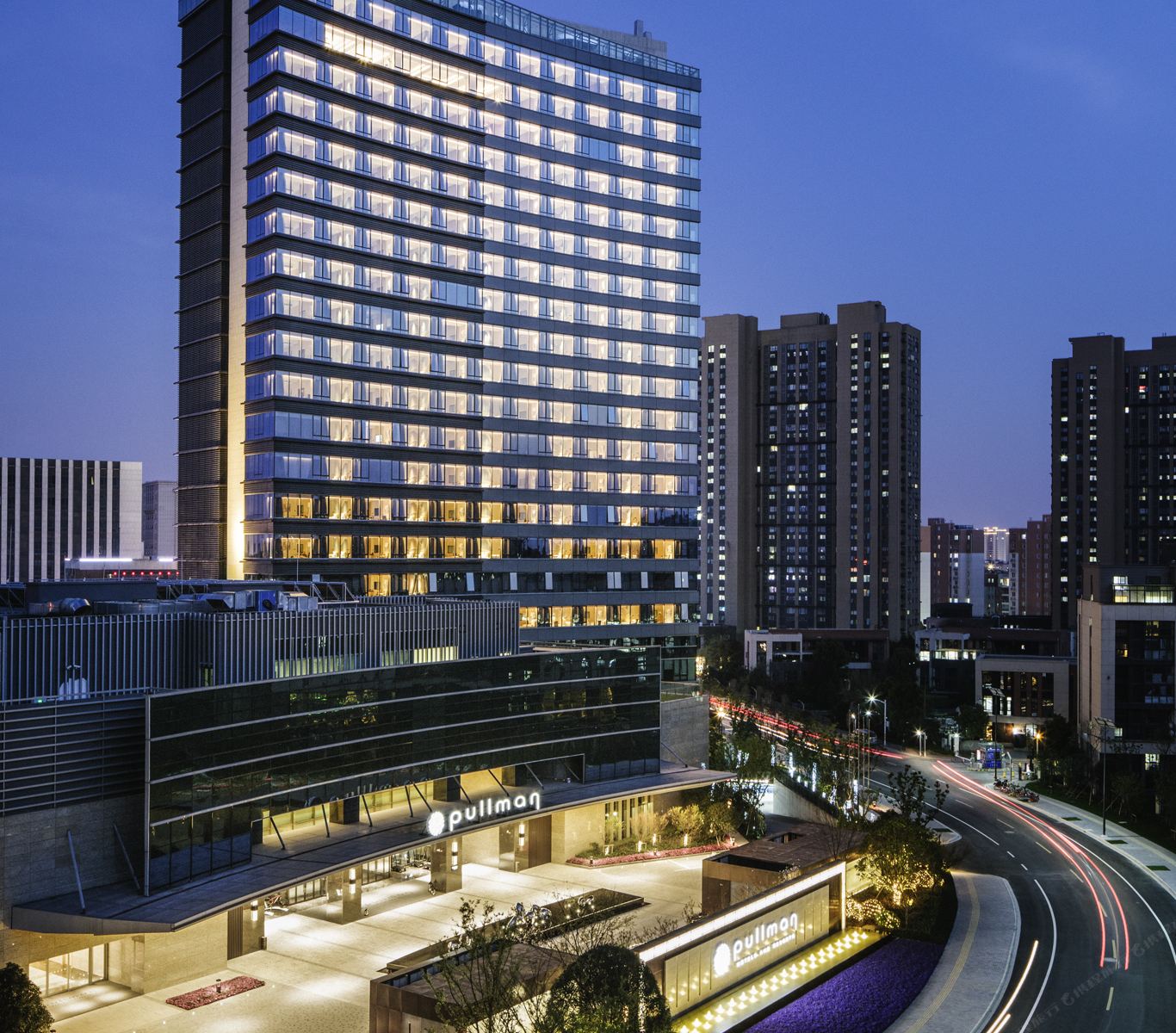 上海卓越铂尔曼大酒店
