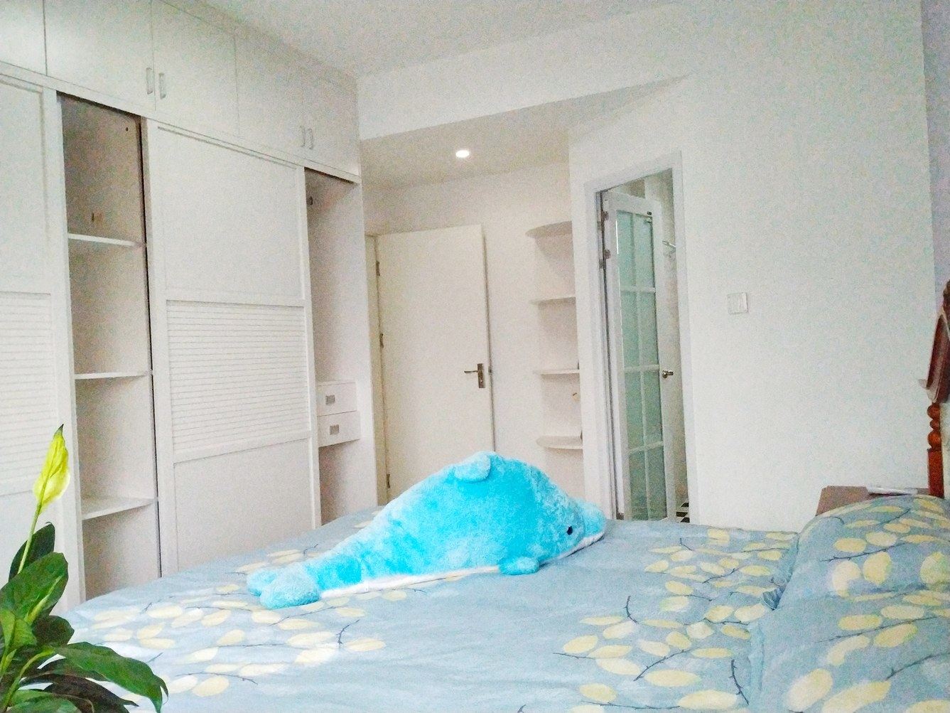 南宁飞逝陨石公寓
