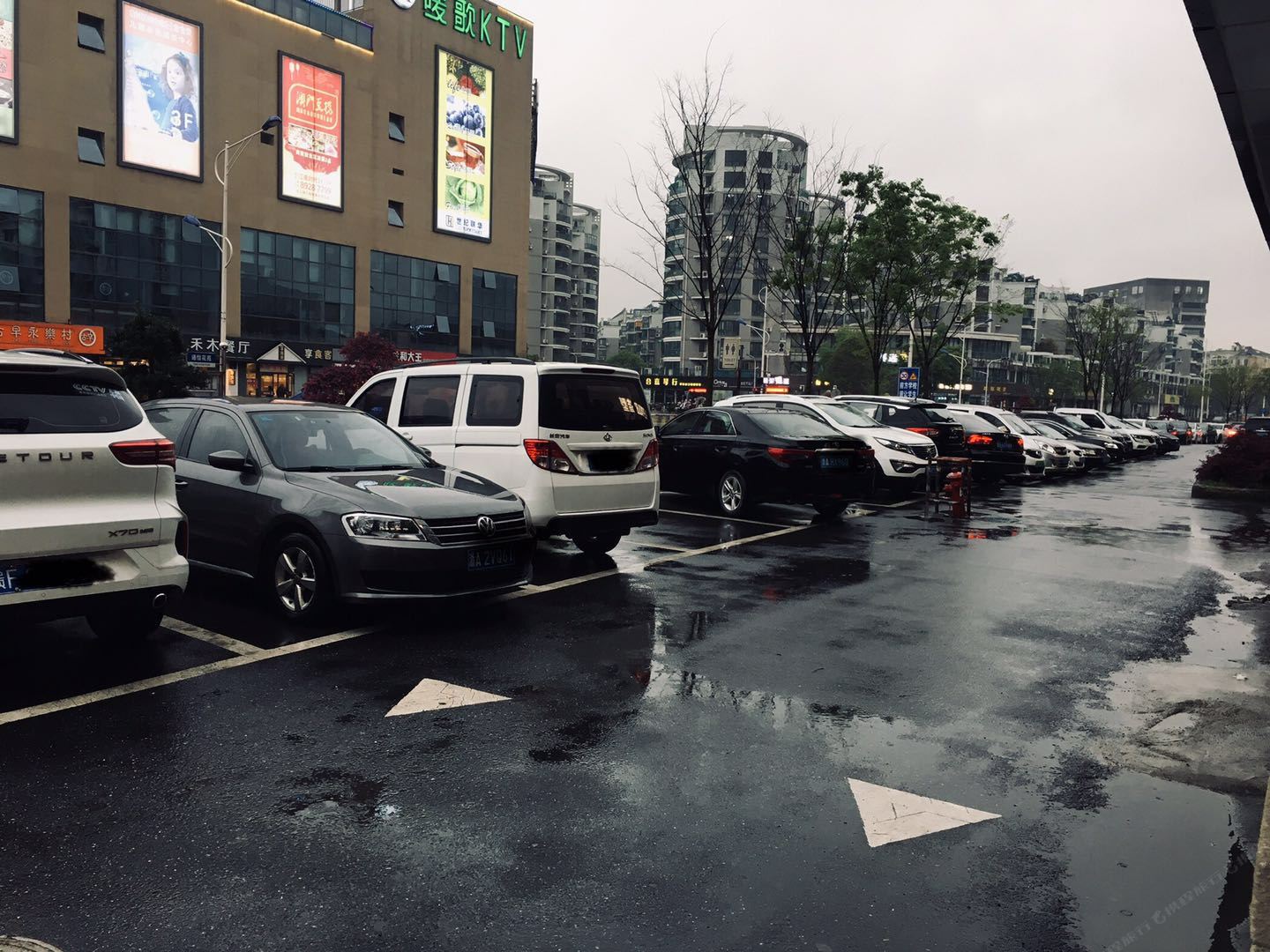 依宿精选酒店(杭州江南时代广场店)