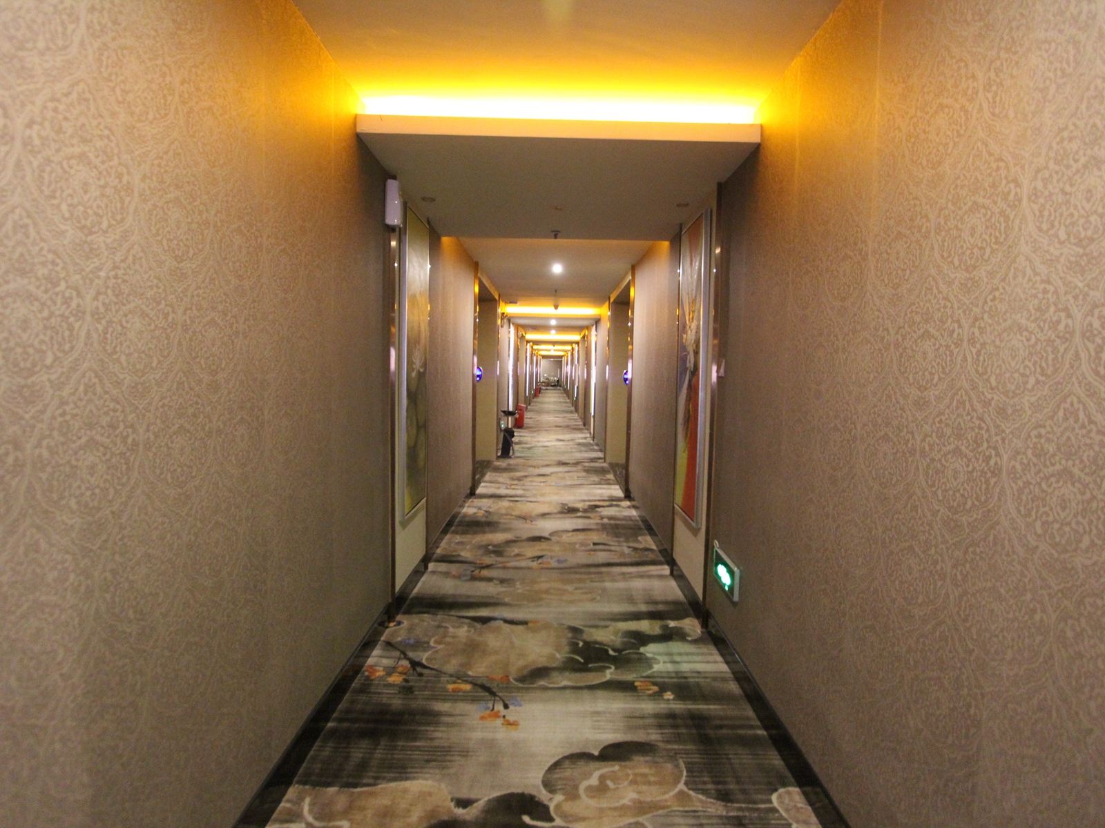 汇龙酒店(佛山西站店)