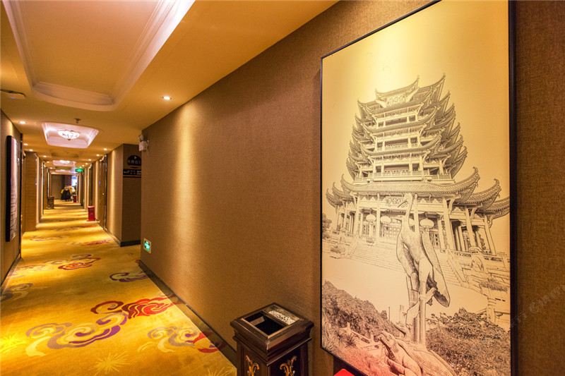 万金s8酒店(武汉武昌火车站店)