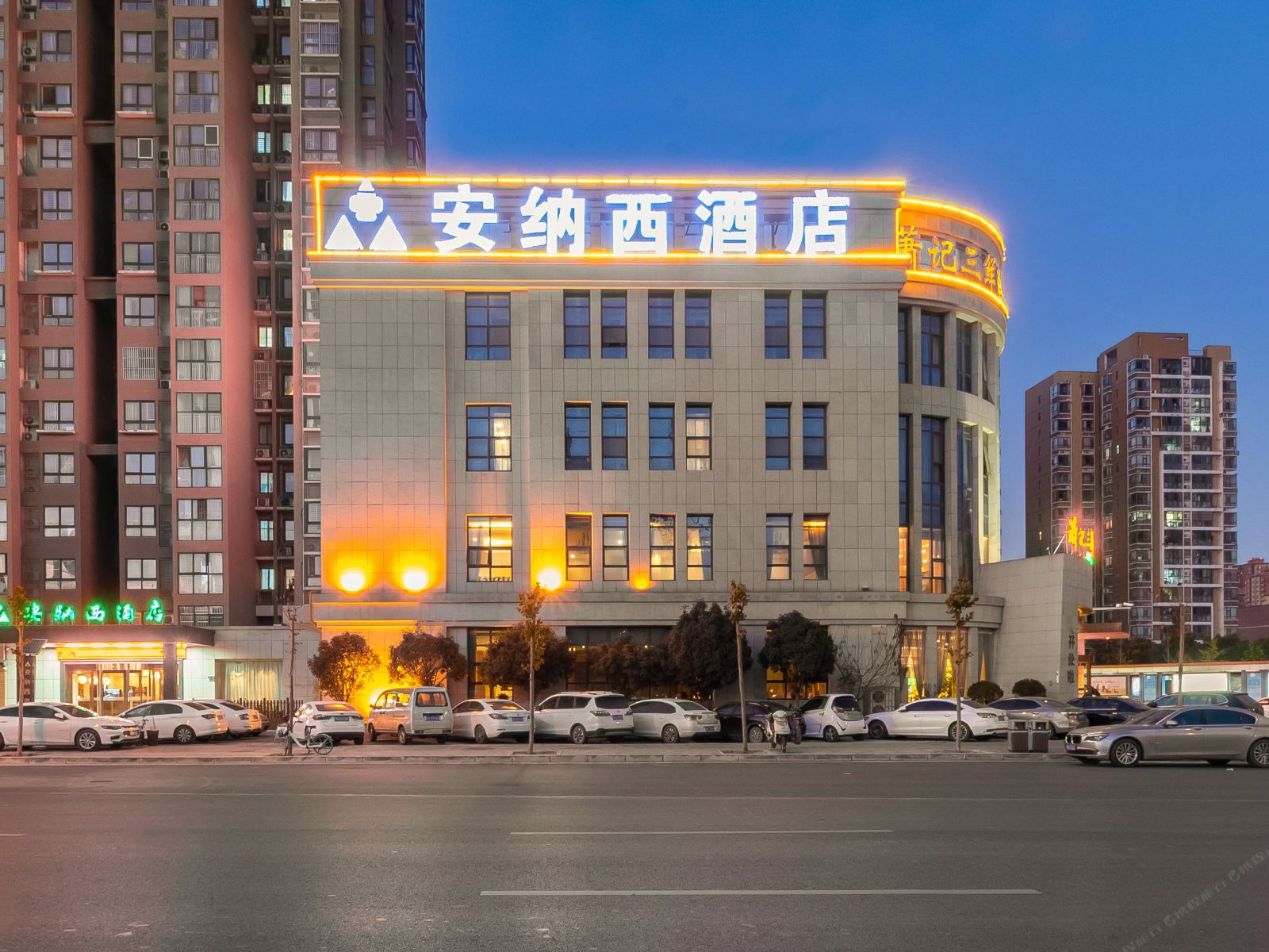 郑州安纳西酒店