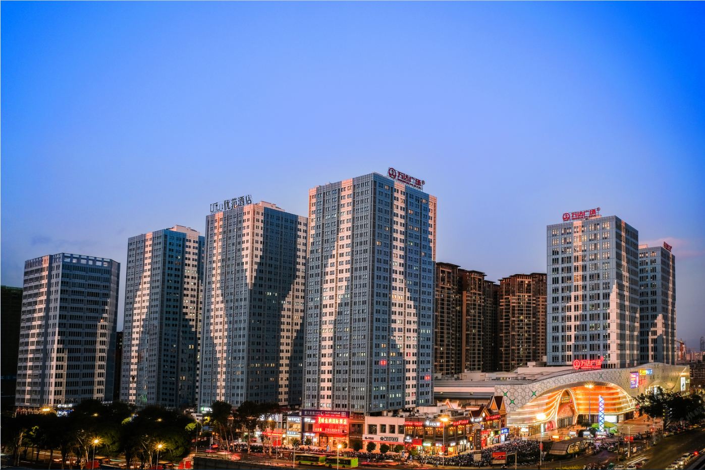 优范酒店(南宁江南万达广场店)
