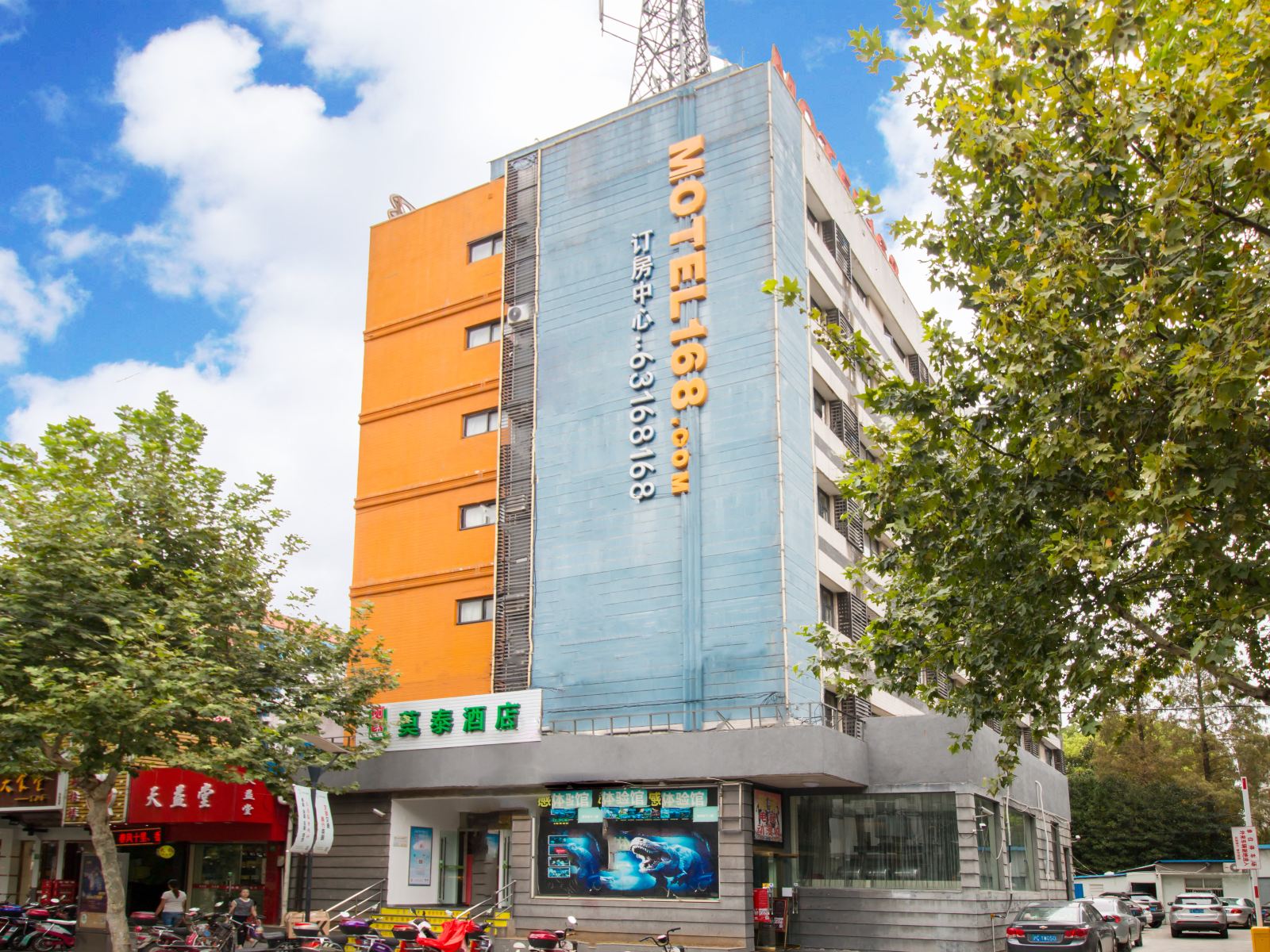 莫泰168(崇明八一路步行街店)