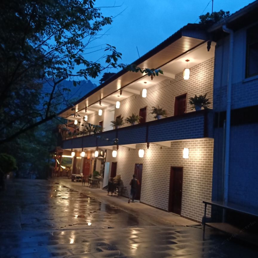 青城山过客驿站