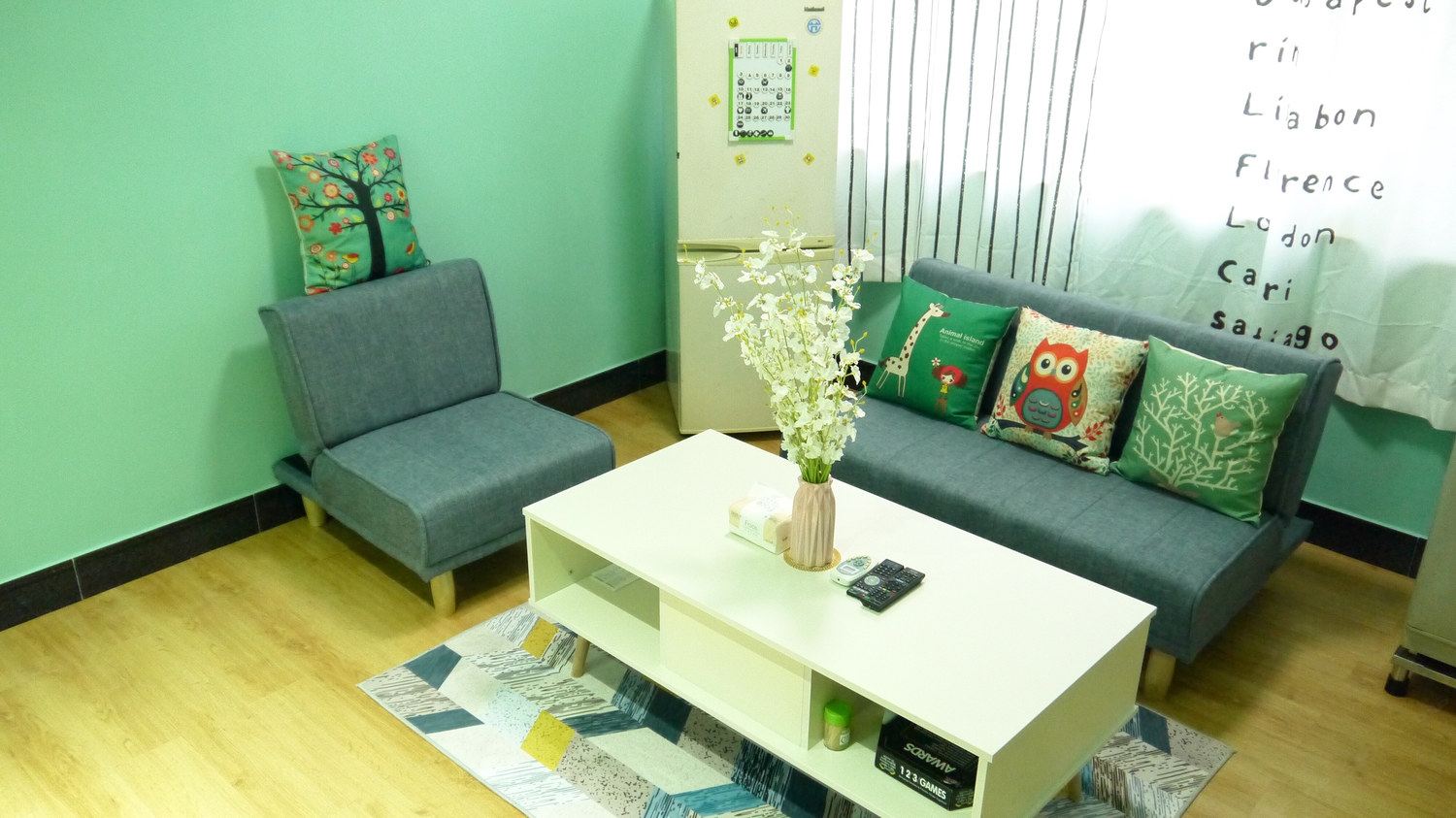 广州孤独寂寞丑编辑3.0公寓