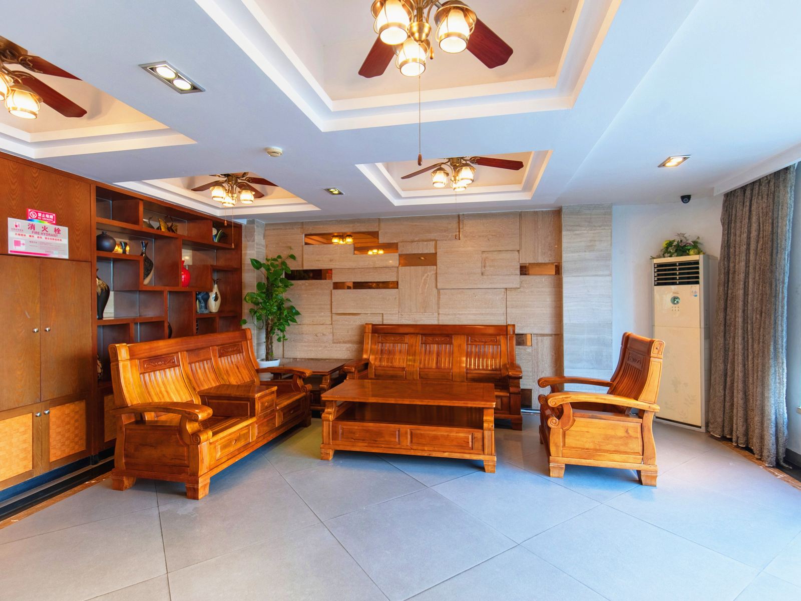 三亚活粒养生商务酒店