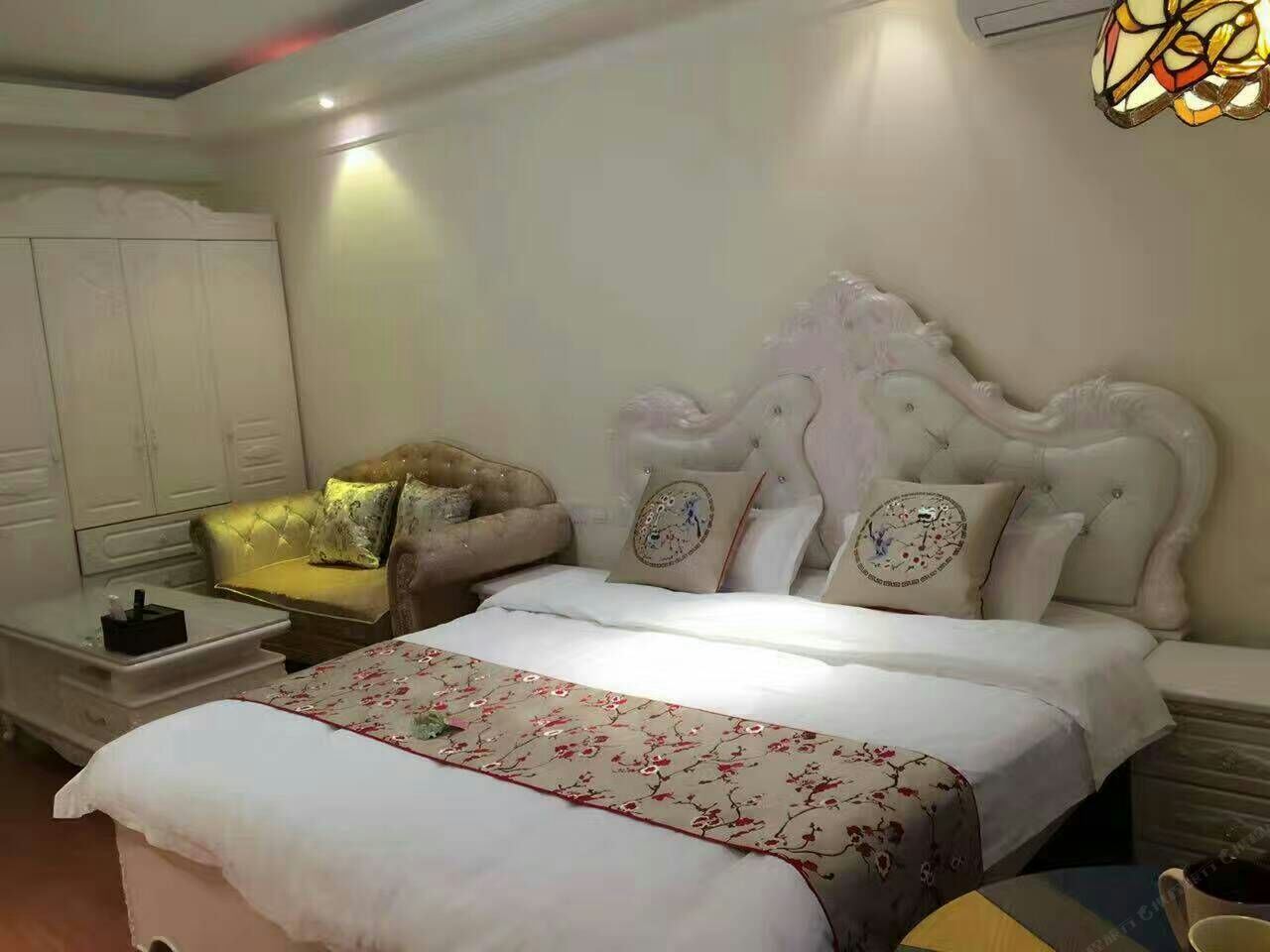沈阳爱琴海主题酒店式公寓