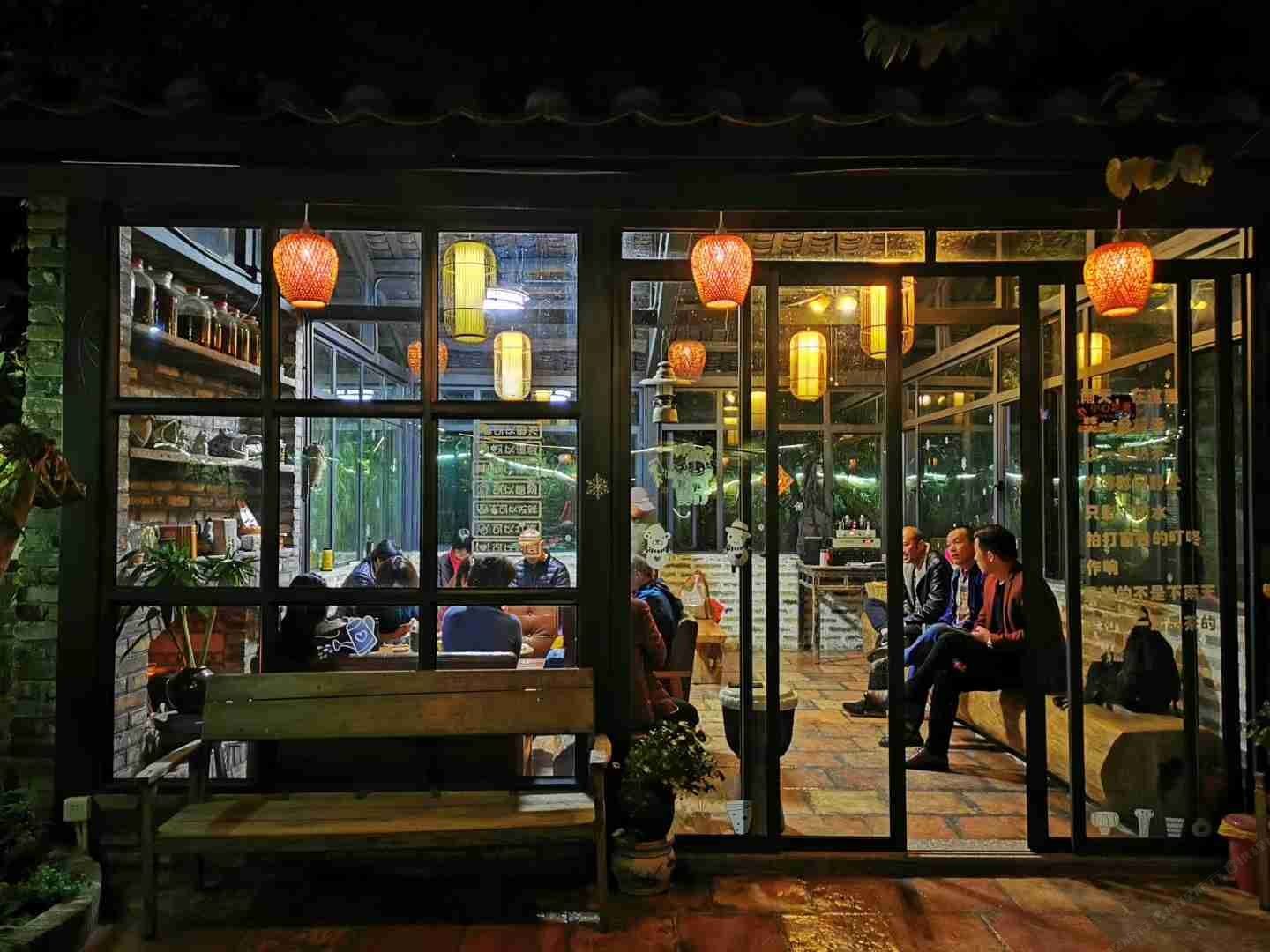 广州龙新磨舍客栈