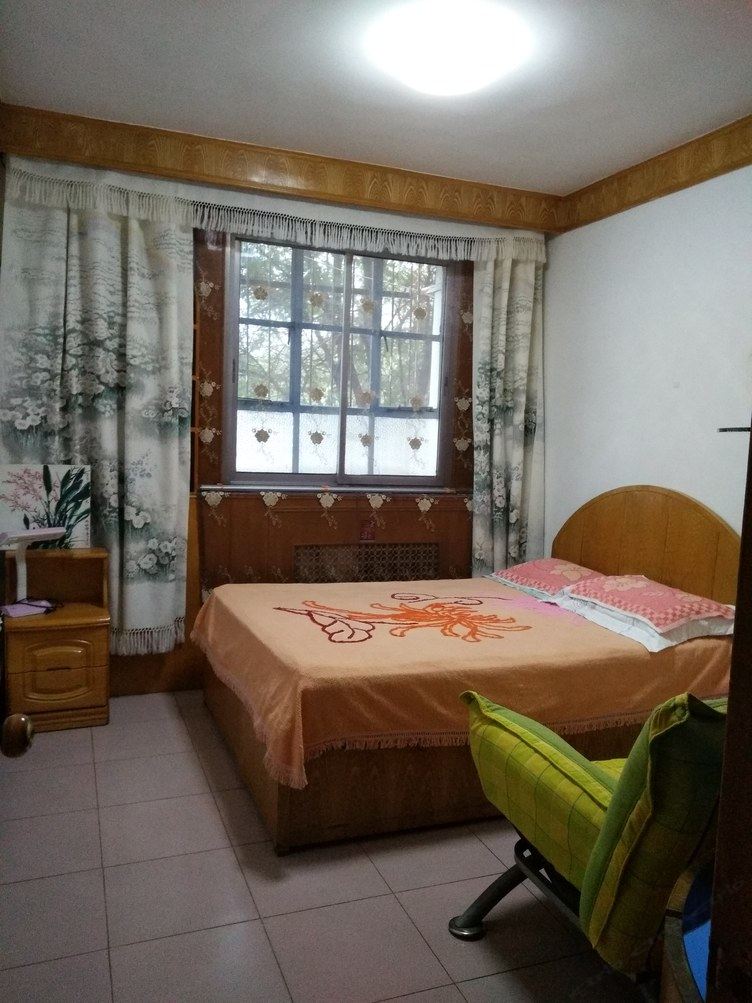 银川火车站康庄舒适小屋