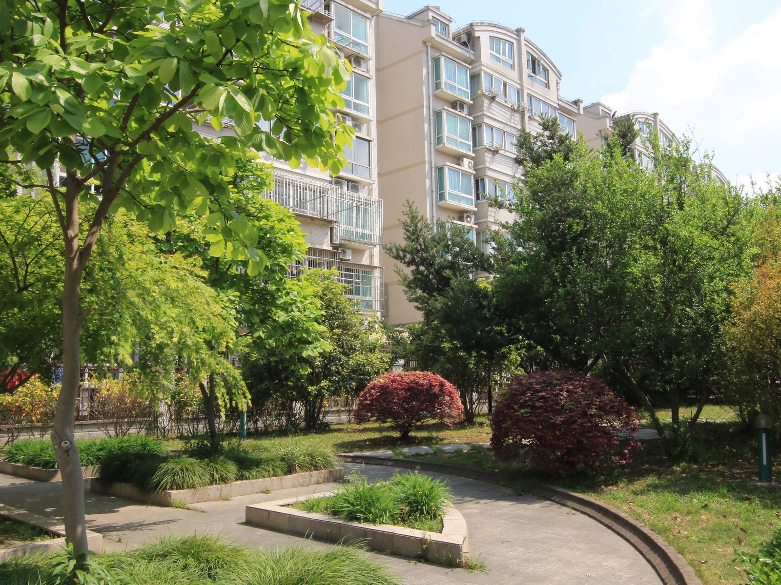后来居上家庭公寓(上海博华路分店)