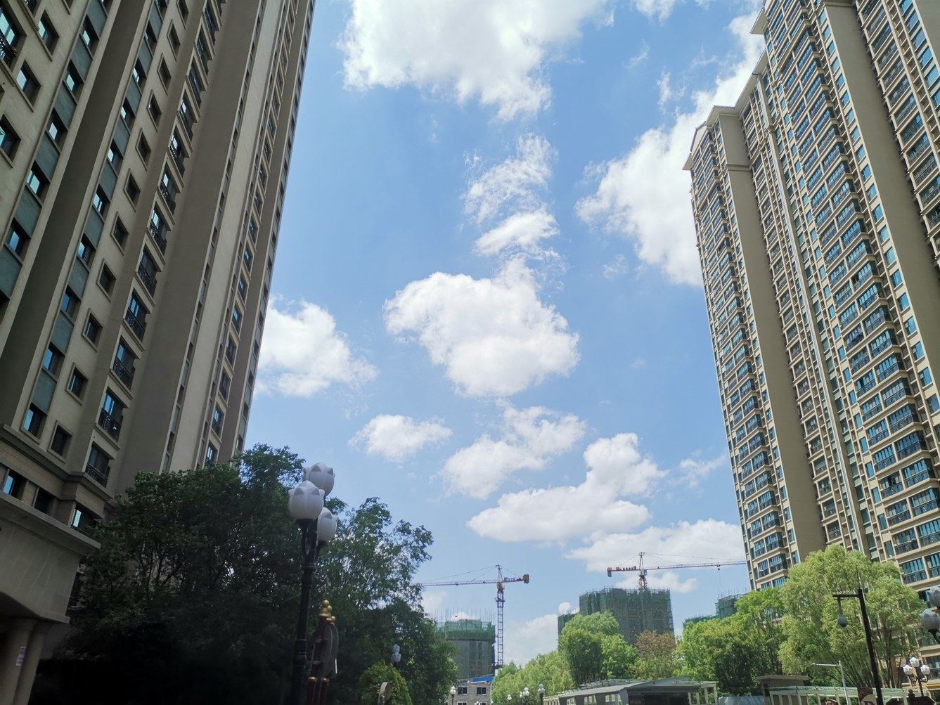 西宁皇盟友公寓