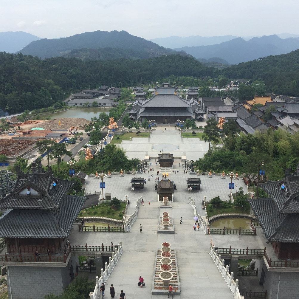 宁波比邻奉化溪口旁的乡村别墅