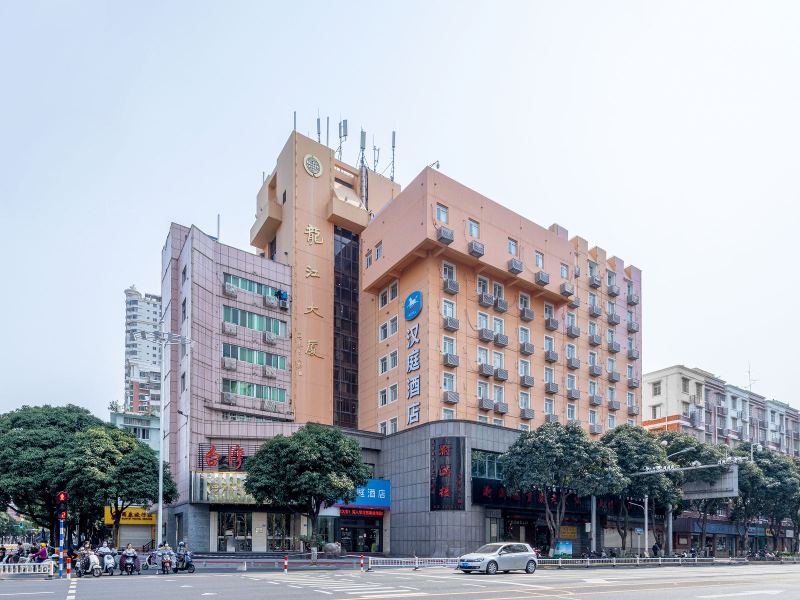 汉庭酒店(漳州龙江大厦店)