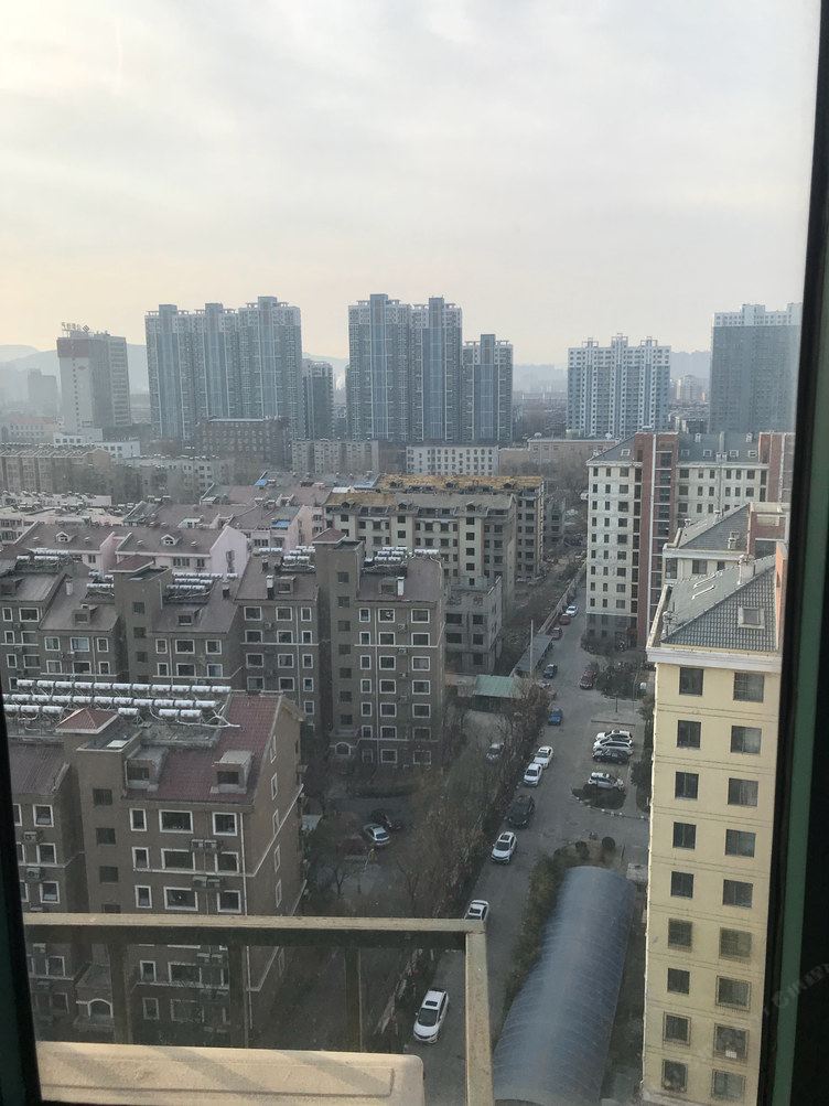 极简公寓(济南德裕路店)