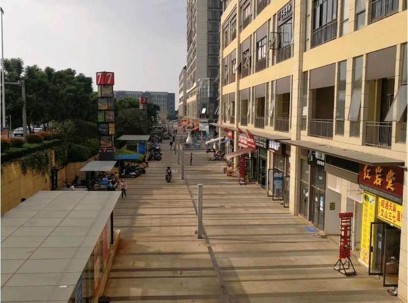 昆明航船酒店