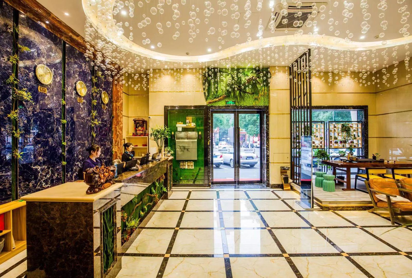 G+城市花园酒店(绍兴柯桥万达店)