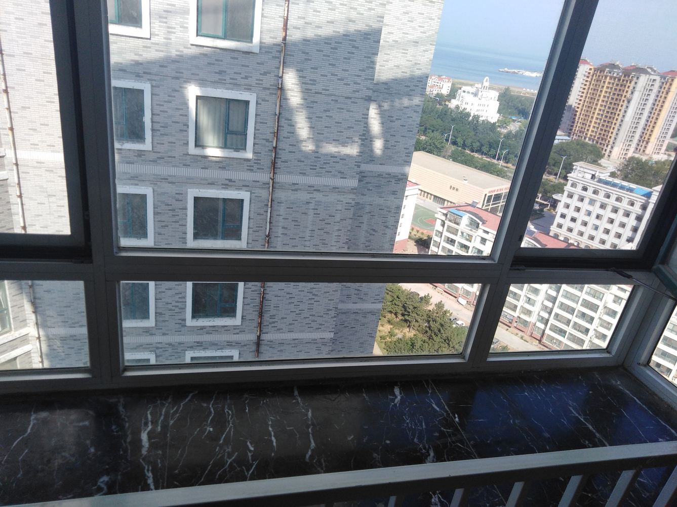 威海8888置业顾问客栈