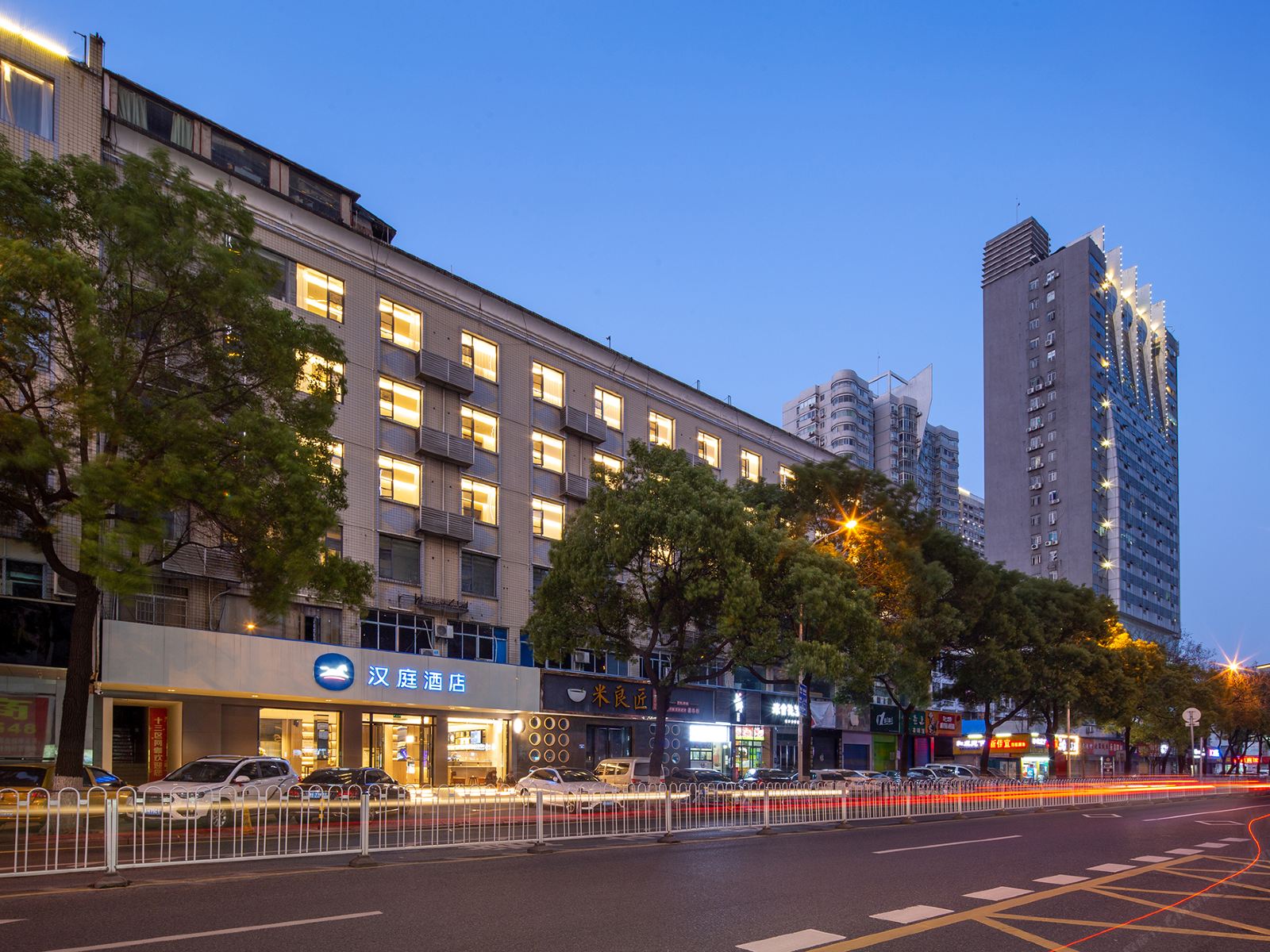 汉庭酒店(长沙火车站地铁站店)