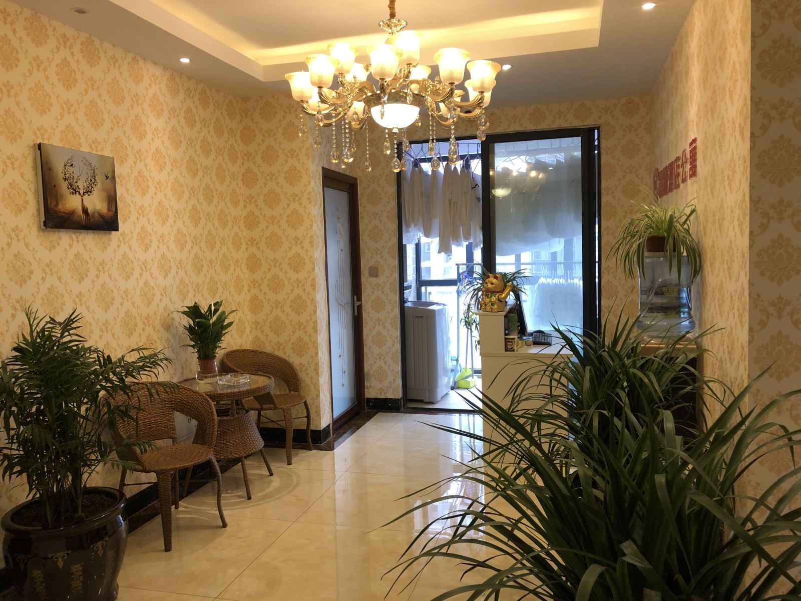 晨曦酒店公寓(贵阳世纪城店)