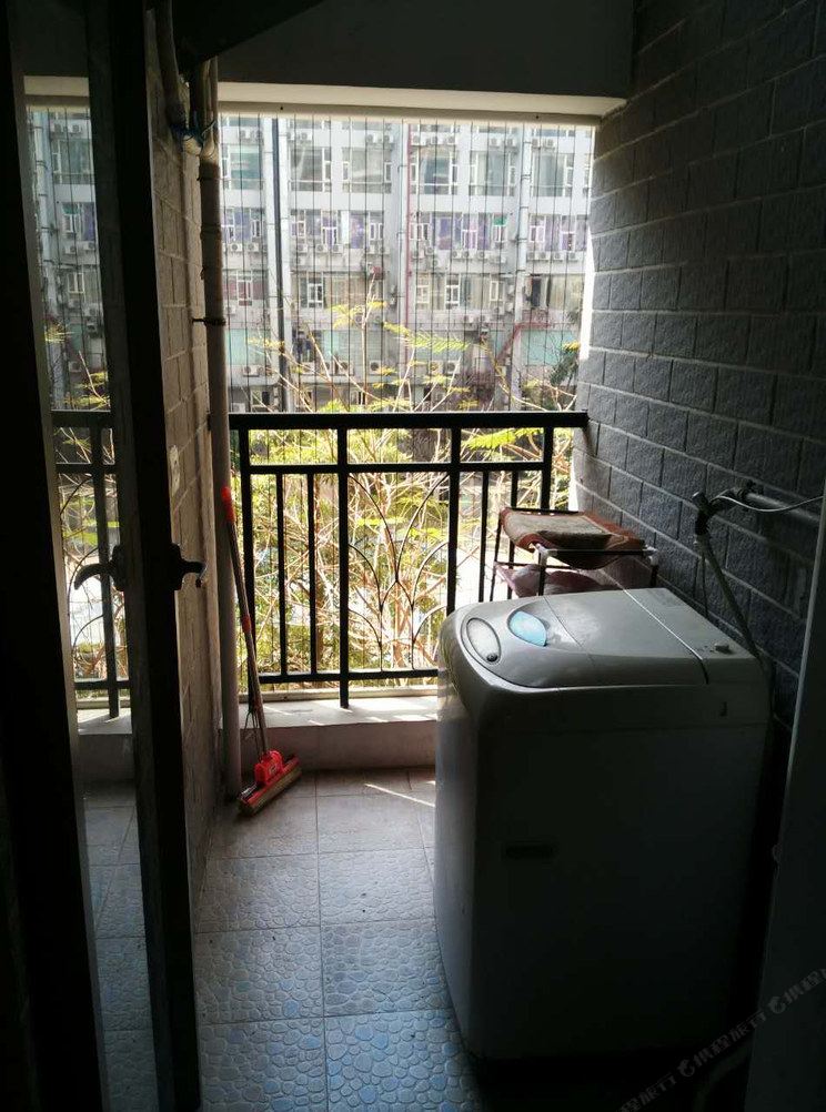 深圳一座城赏一方景公寓