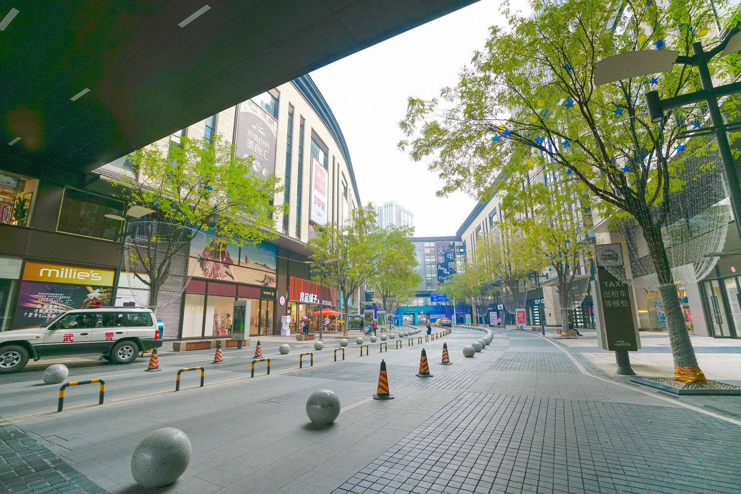重庆懒猫民宿公寓龙湖天街恒大店(石油路分店)