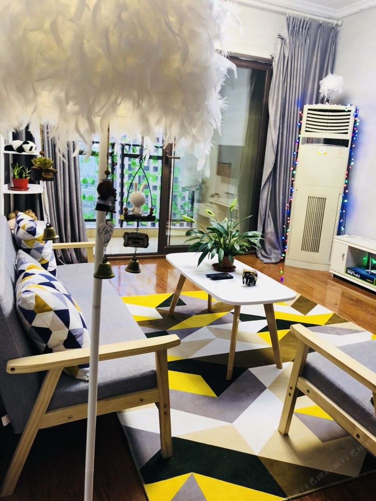 重庆小刺猬猥公寓(悦树儿童乐园分店)