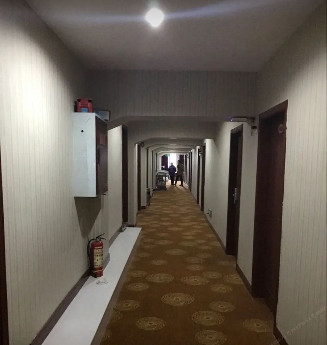 强黎招待所