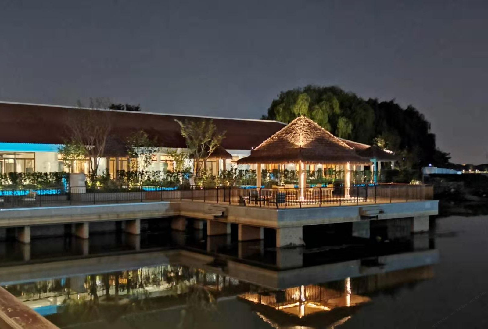 苏州浅深酒店