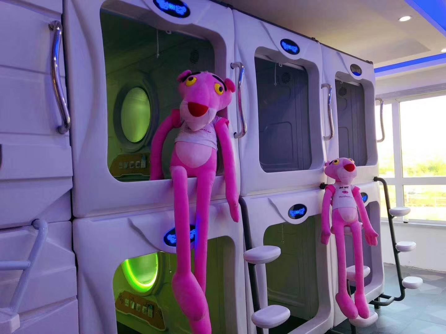 重庆宇宙超人太空舱青年旅舍