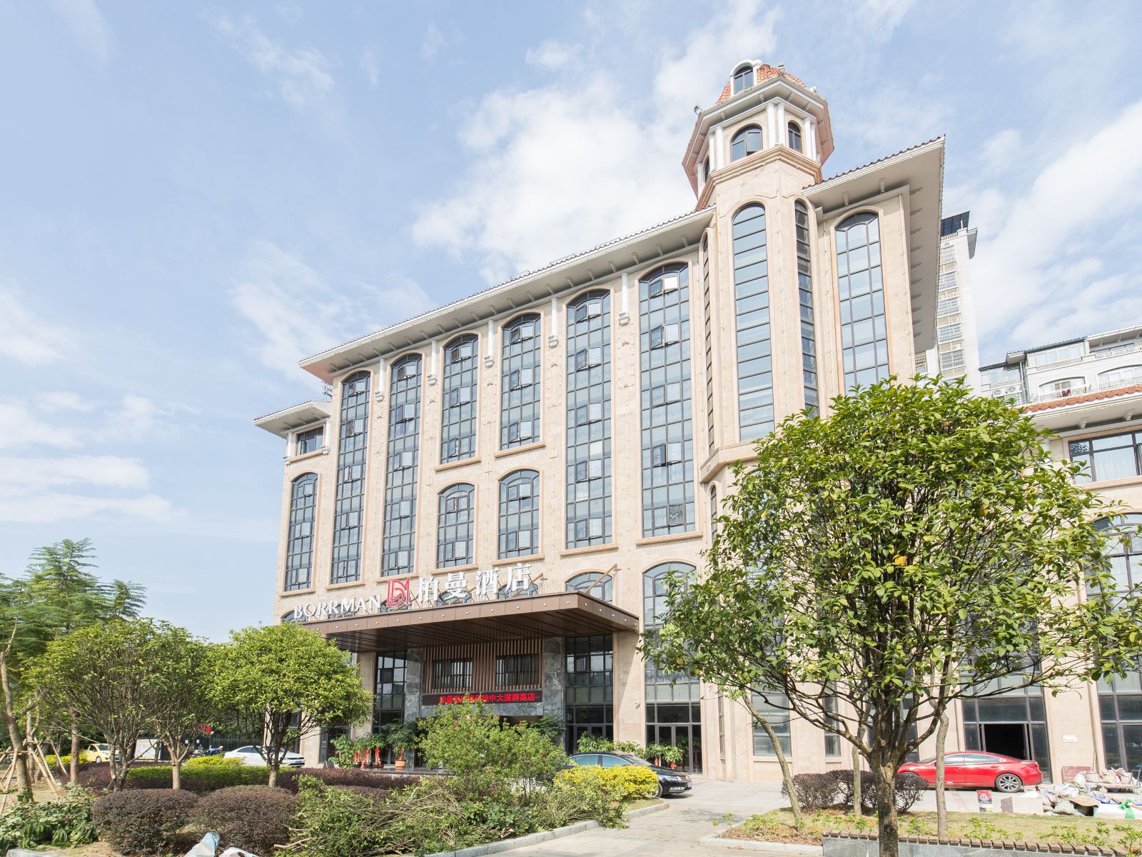 柏曼酒店(柳州桂中大道柳高店)