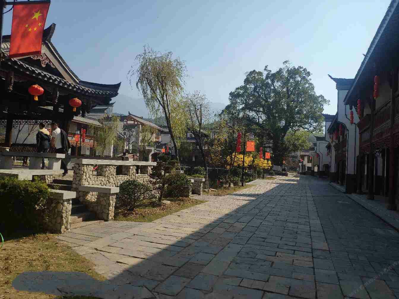 武功山鸿雅酒店