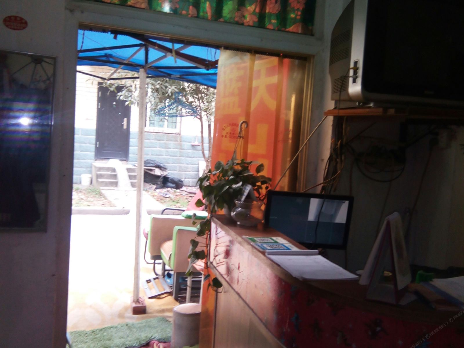 武汉蓝天公寓马湖新村店