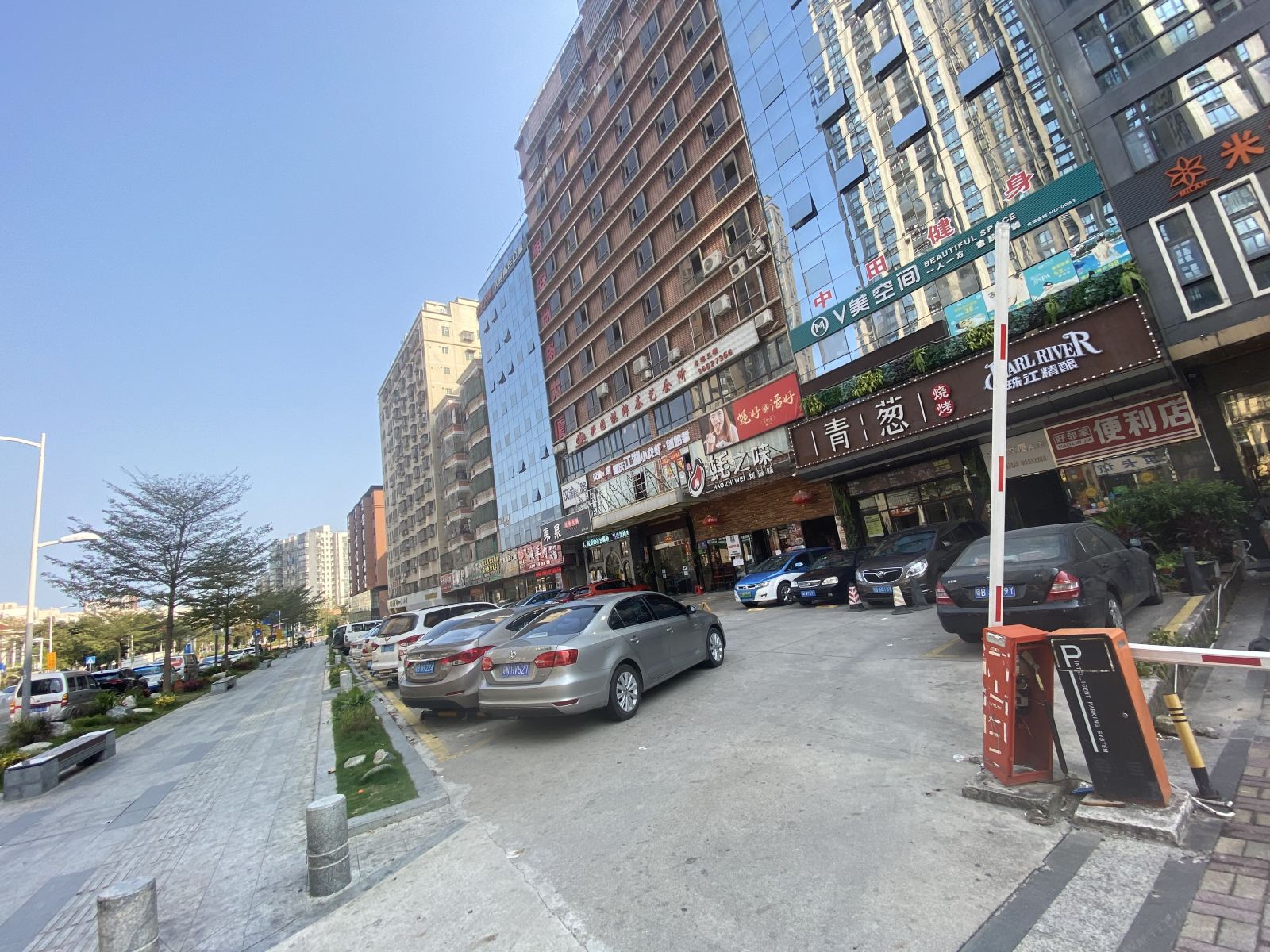 米兰时尚酒店(深圳北站店)