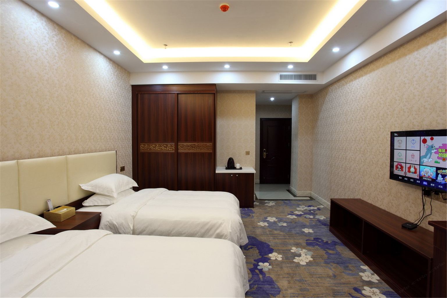 惠安快乐城市酒店