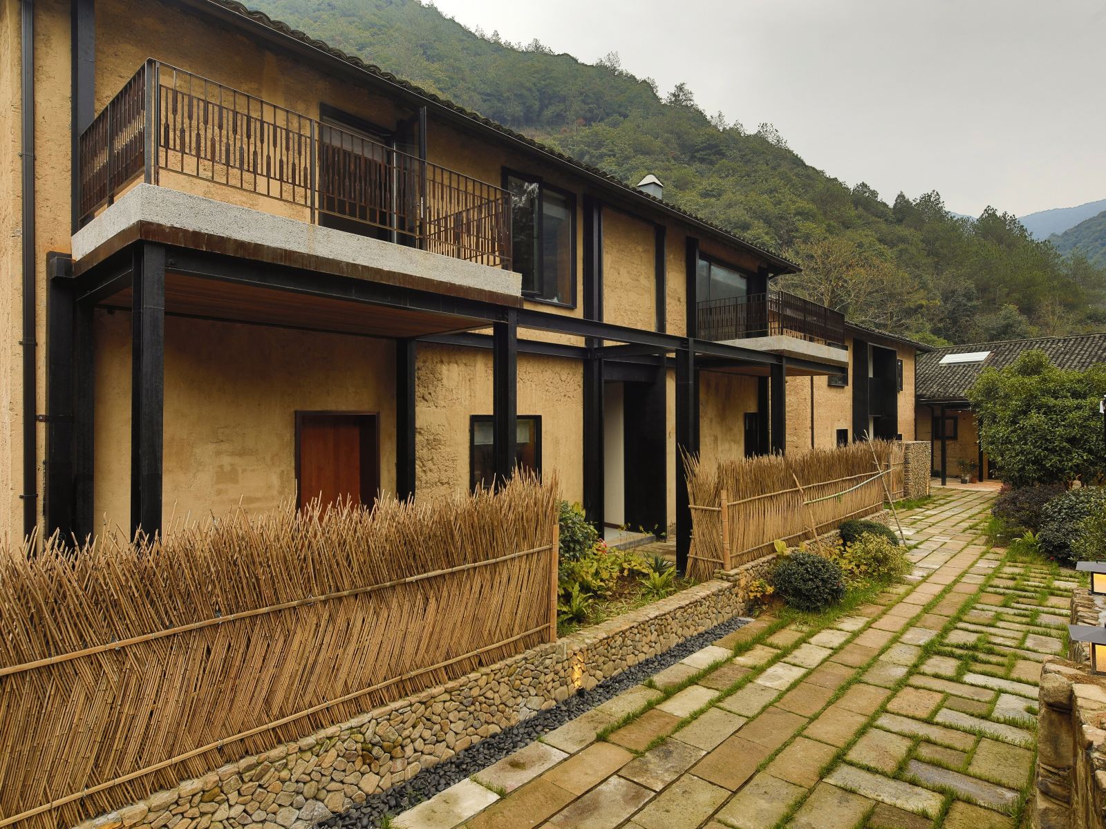 桐庐开满山野民宿