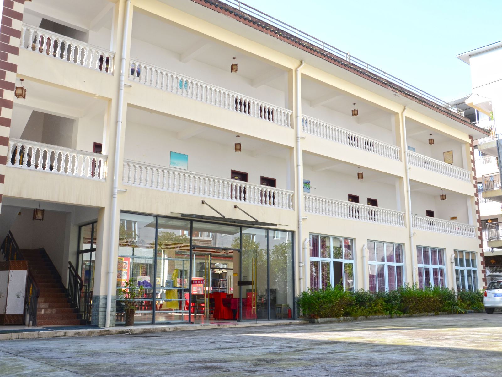 西岭雪山深度雅居酒店