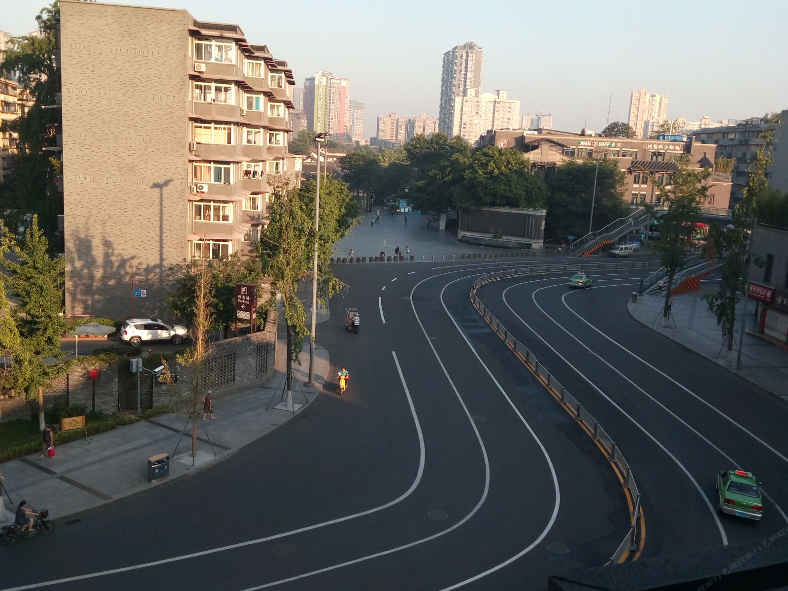 成都易宁阁青年旅舍