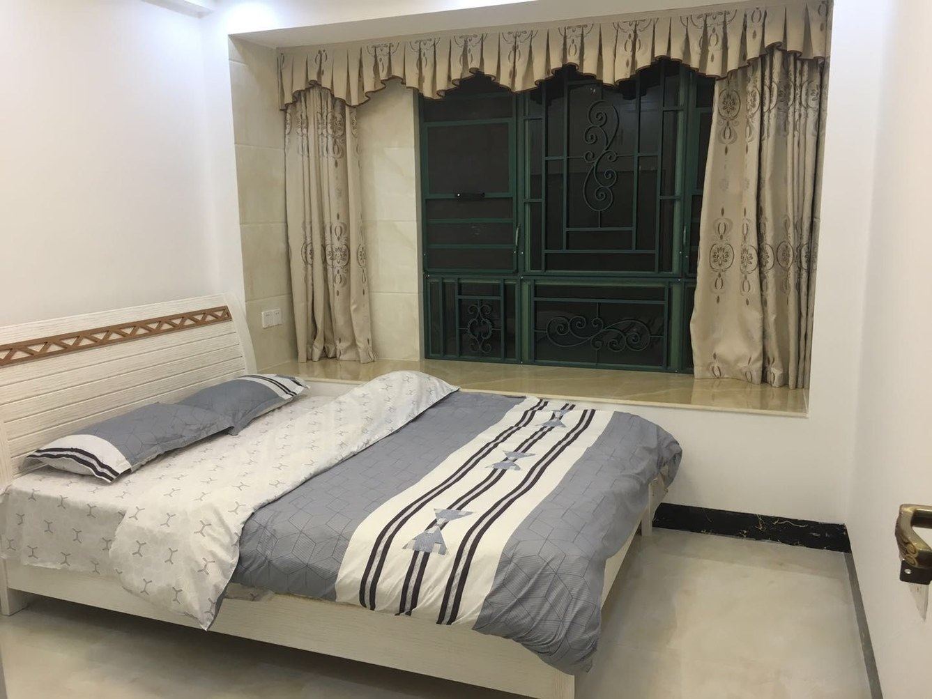 广州出门就住姐夫家公寓