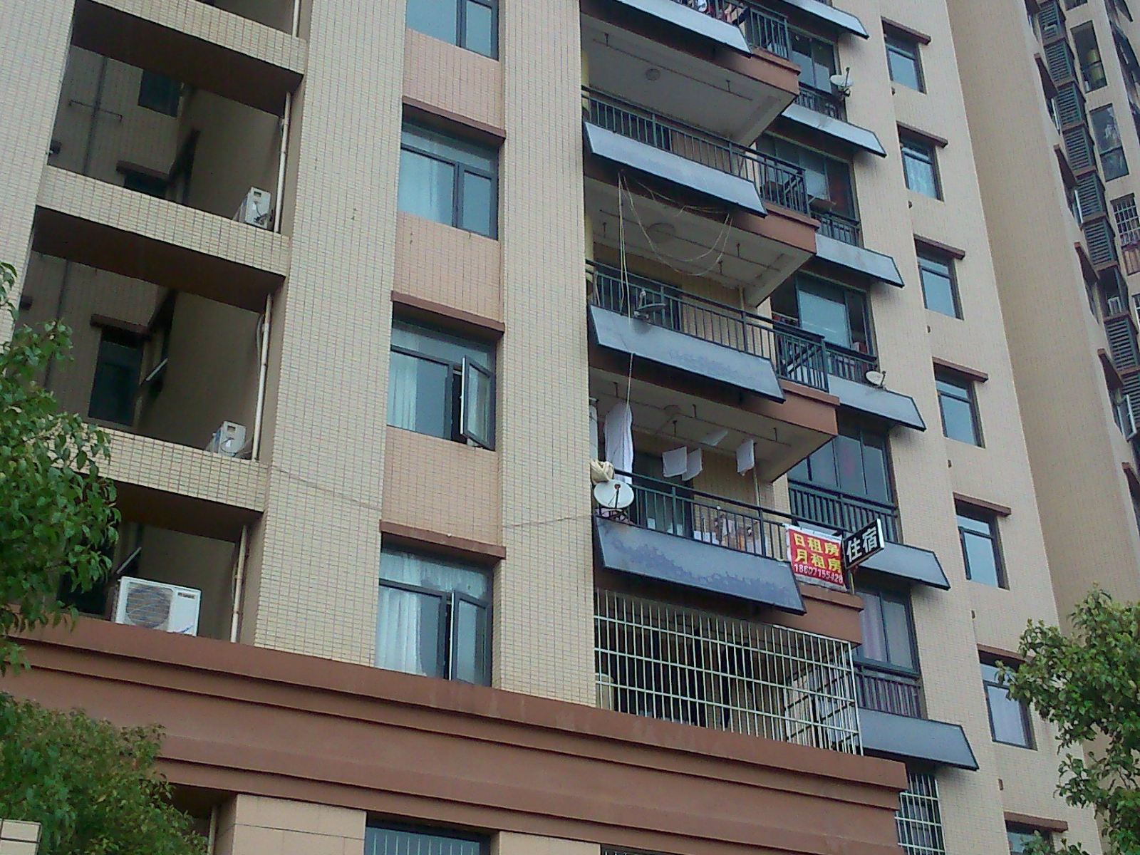 武汉红霞住宿