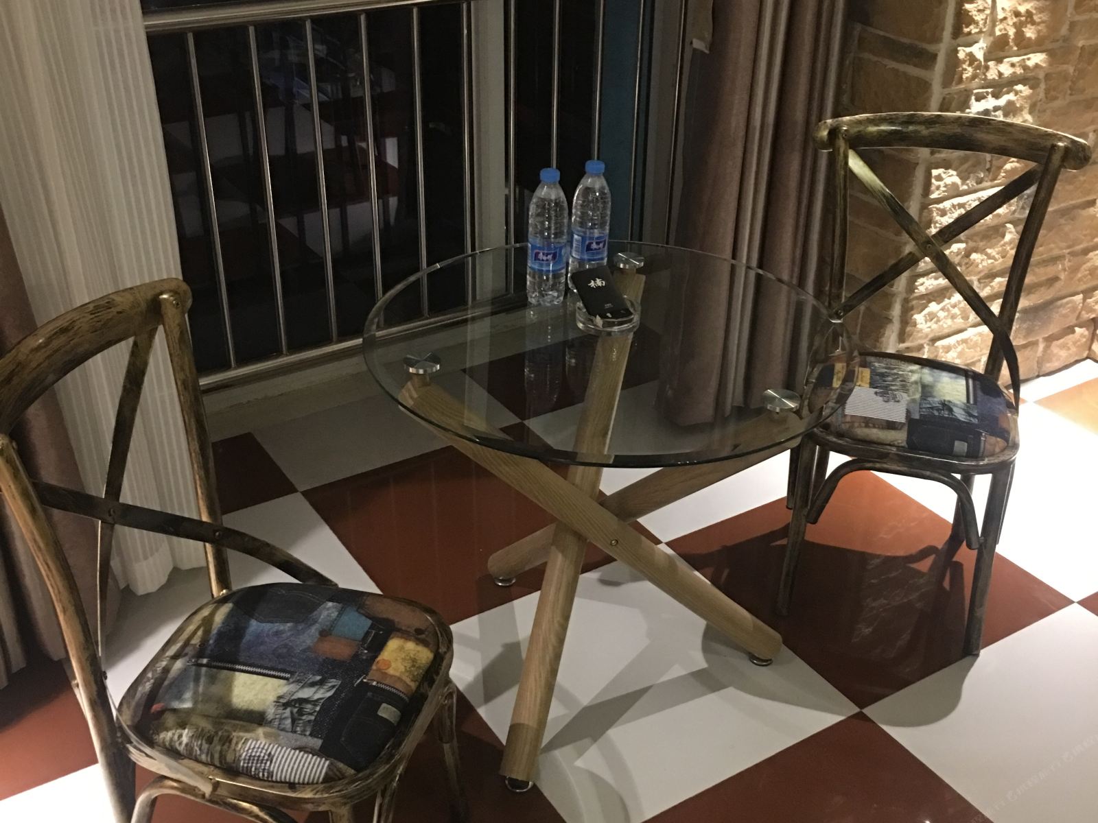 西宁楠美家主题公寓