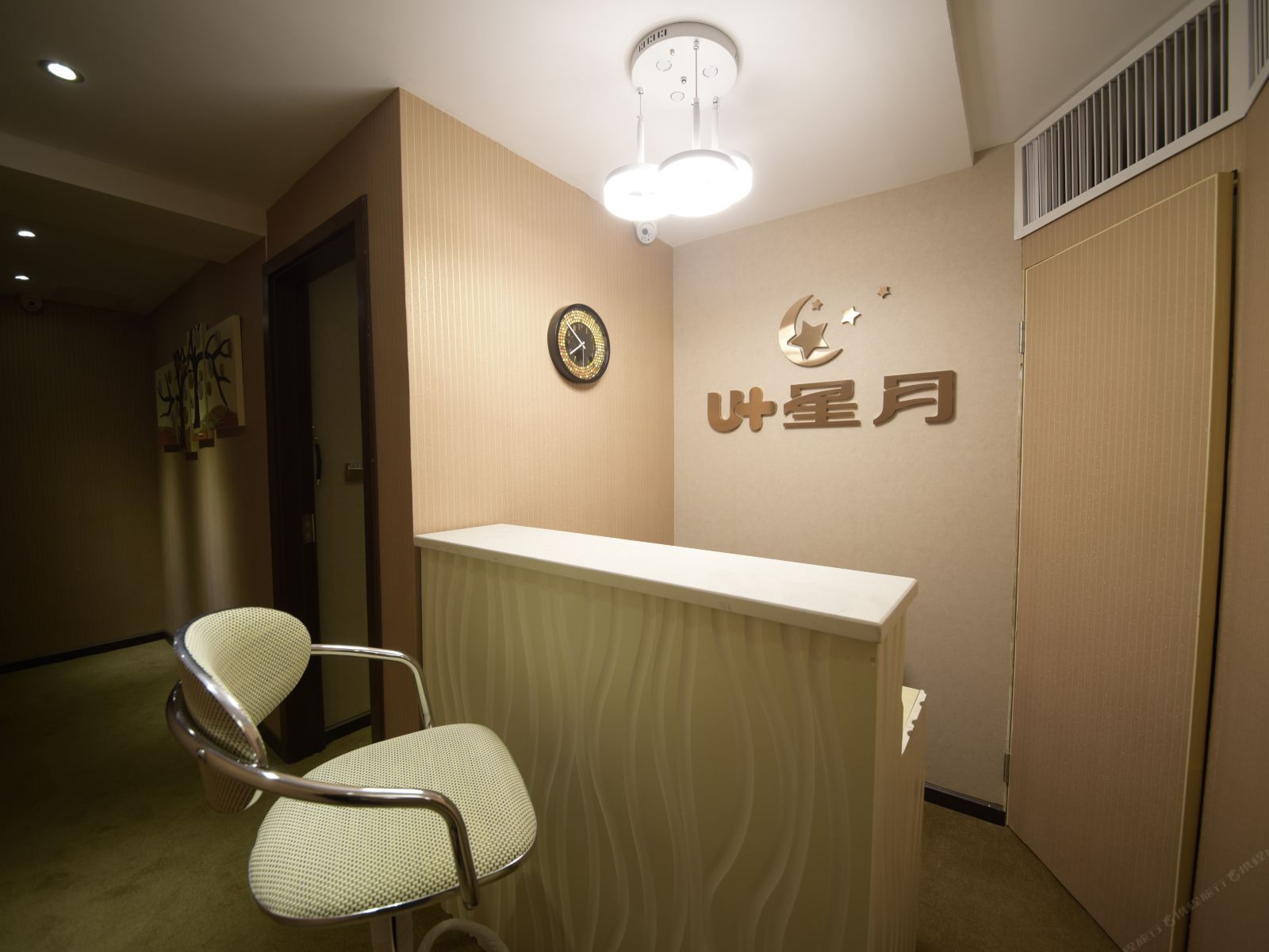 U加星月酒店(重庆江北机场店)