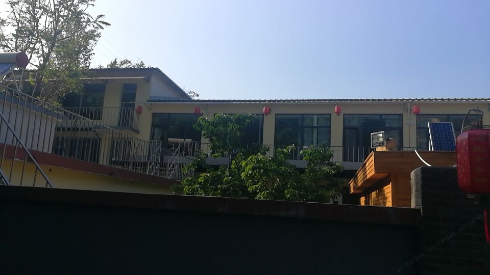 北京沁龙亭民宿